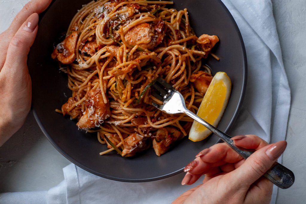 High volume zucchini noodles and light evaporated milk make this creamy sun-dried tomato chicken pasta meal-prep super filling, creamy and something you’ll look forward to eating, time and time again.